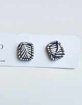 Lavender Leaf Impression Stud Earrings